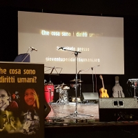 I Diritti Umani al IV Concerto per la Pace e Vita di Hernan e Friends