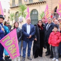 Il Circo Lidia Togni con la sua allegria conquista i palermitani  parata per le vie del centro