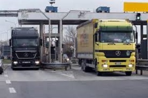 Autostrade, la logistica italiana si scatena contro il caro-pedaggi