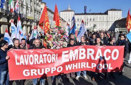 Embraco: addio a 500 posti di lavoro nel torinese.