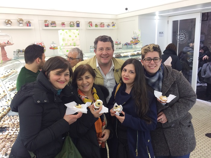 ENORME SUCCESSO PER “ZEPPOLIADI”, LA FOTO MARATONA AI QUARTIERI