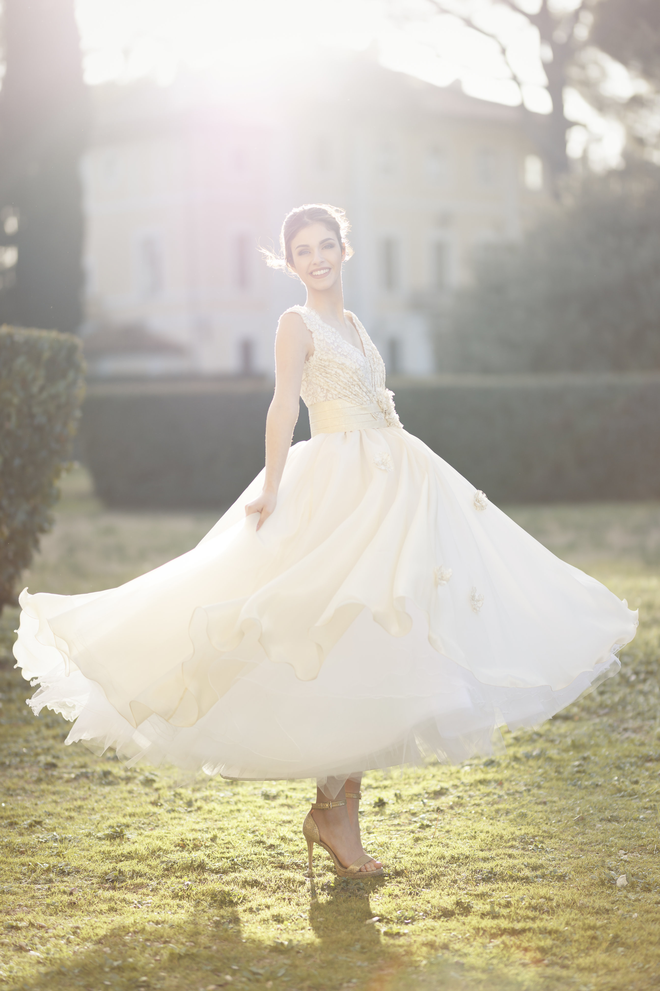 La Vie en Blanc Roma celebra l’arrivo della primavera nell’incantevole atmosfera di Villa Rosantica