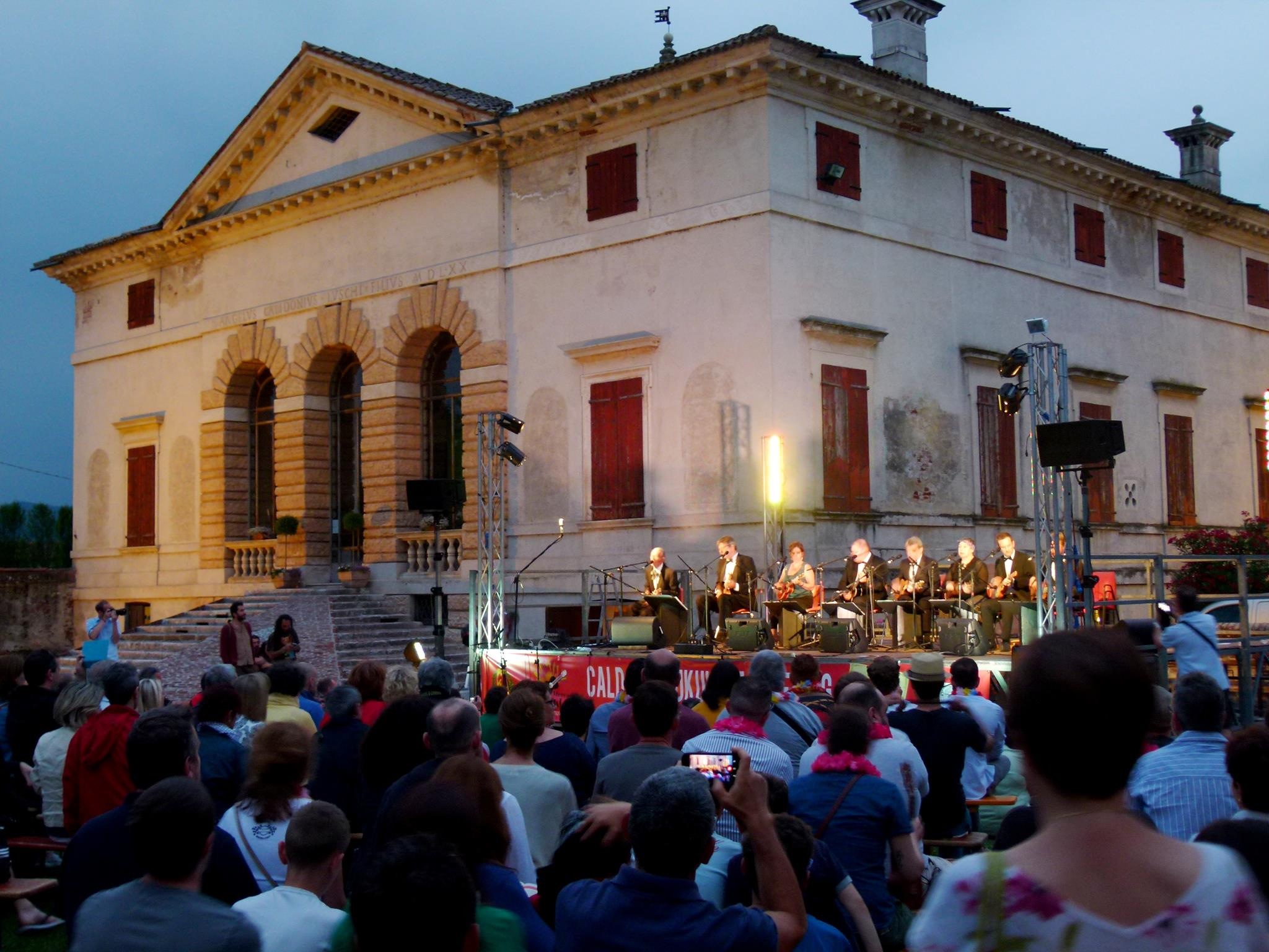 Ukulele, a Vicenza il festival dei migliori artisti mondiali della “chitarra delle Hawaii”