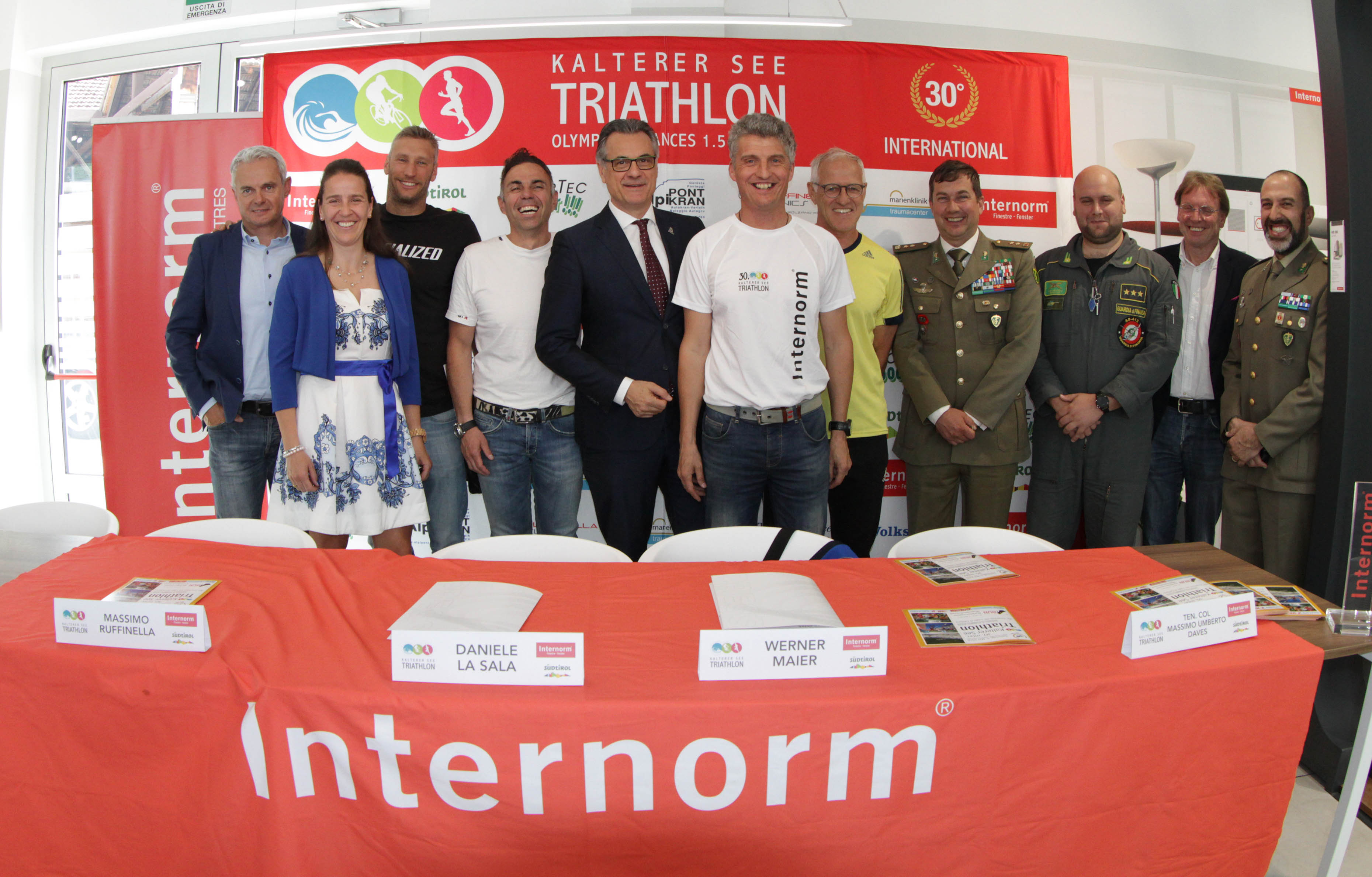 TRIATHLON INTERNAZIONALE DEL LAGO DI CALDARO, PRESENTATO OGGI PRESSO INTERNORM DI BOLZANO