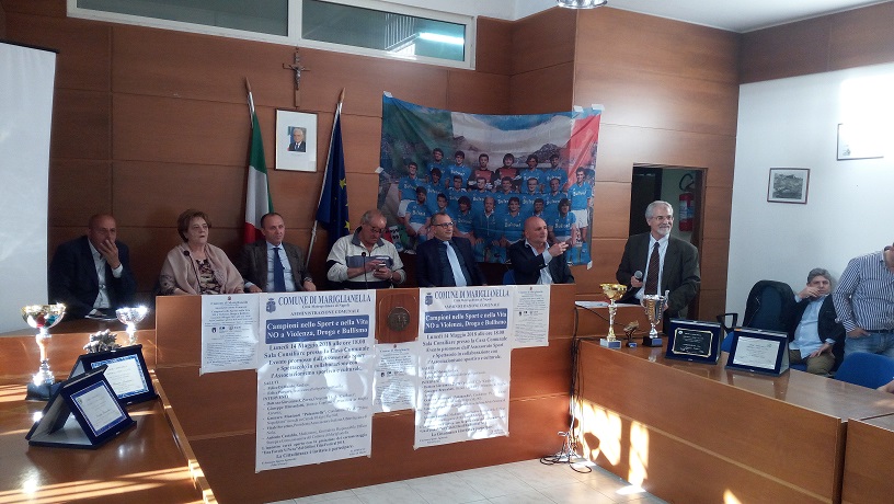 Mariglianella Un successo il Convegno “Campioni nella Vita e nello Sport. No a violenza, droga e bullismo” promosso dall’Amministrazione Comunale. 