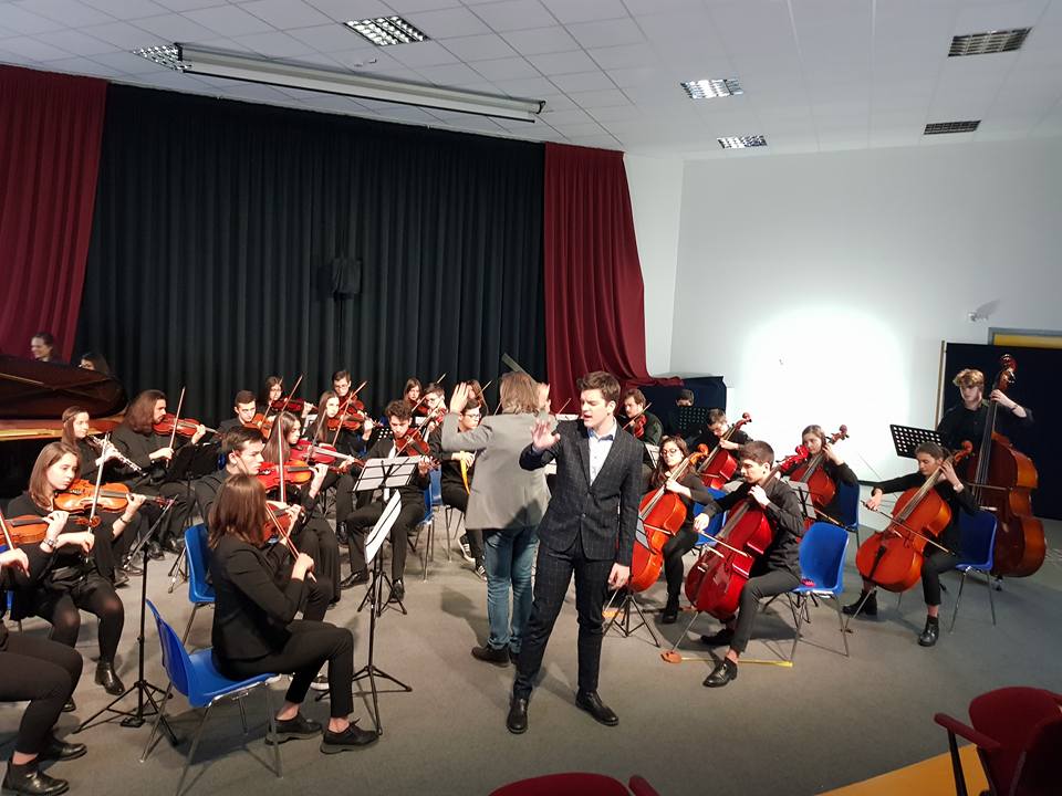 SAN DONA' DI PIAVE (VE)-CONCERTO CON ENRICO NADAI E L'ORCHESTRA SIO DIRETTA DAL MAESTRO ROBERTO FANTINEL 