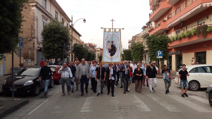 Brusciano Questua del Giglio Croce Passo Veloce per la 143esima Festa dei Gigli in Onore di Sant’Antonio di Padova. (Scritto da Antonio Castaldo)