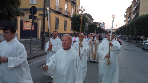 	Brusciano Festa della Madonna delle Grazie. La Comunità Interparrocchiale conclude il “Mese di Maggio” con il Pellegrinaggio alla Chiesa Maria SS.ma della Sanità a Mariglianella. (Scritto da Antonio Castaldo)