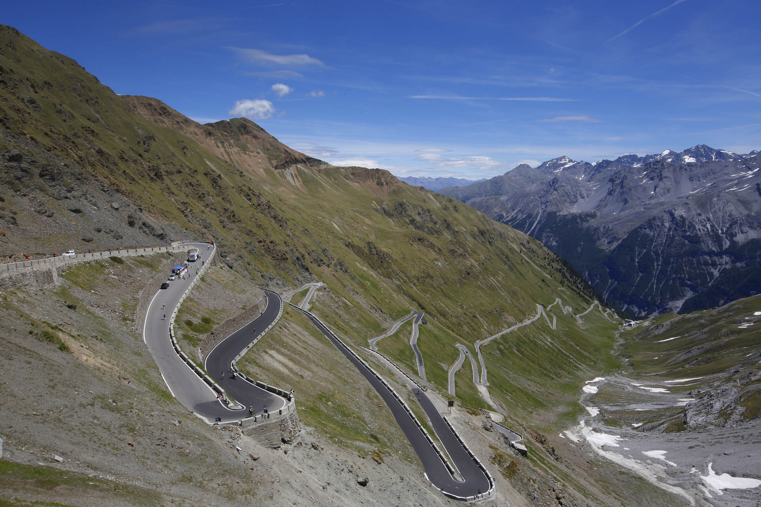 PASSO DELLO STELVIO: UNA STRADA DA LEGGENDA ISCRIZIONI ONLINE IN SCADENZA L’8 GIUGNO 