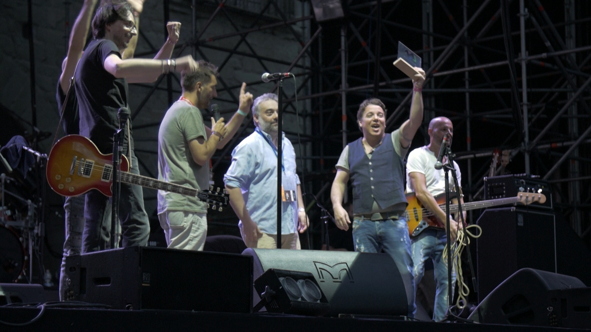 La grinta esplosiva dei Predarubia sul palco del Pistoia Blues. La band lucchese premiata anche come miglior video indipendente per “One day”