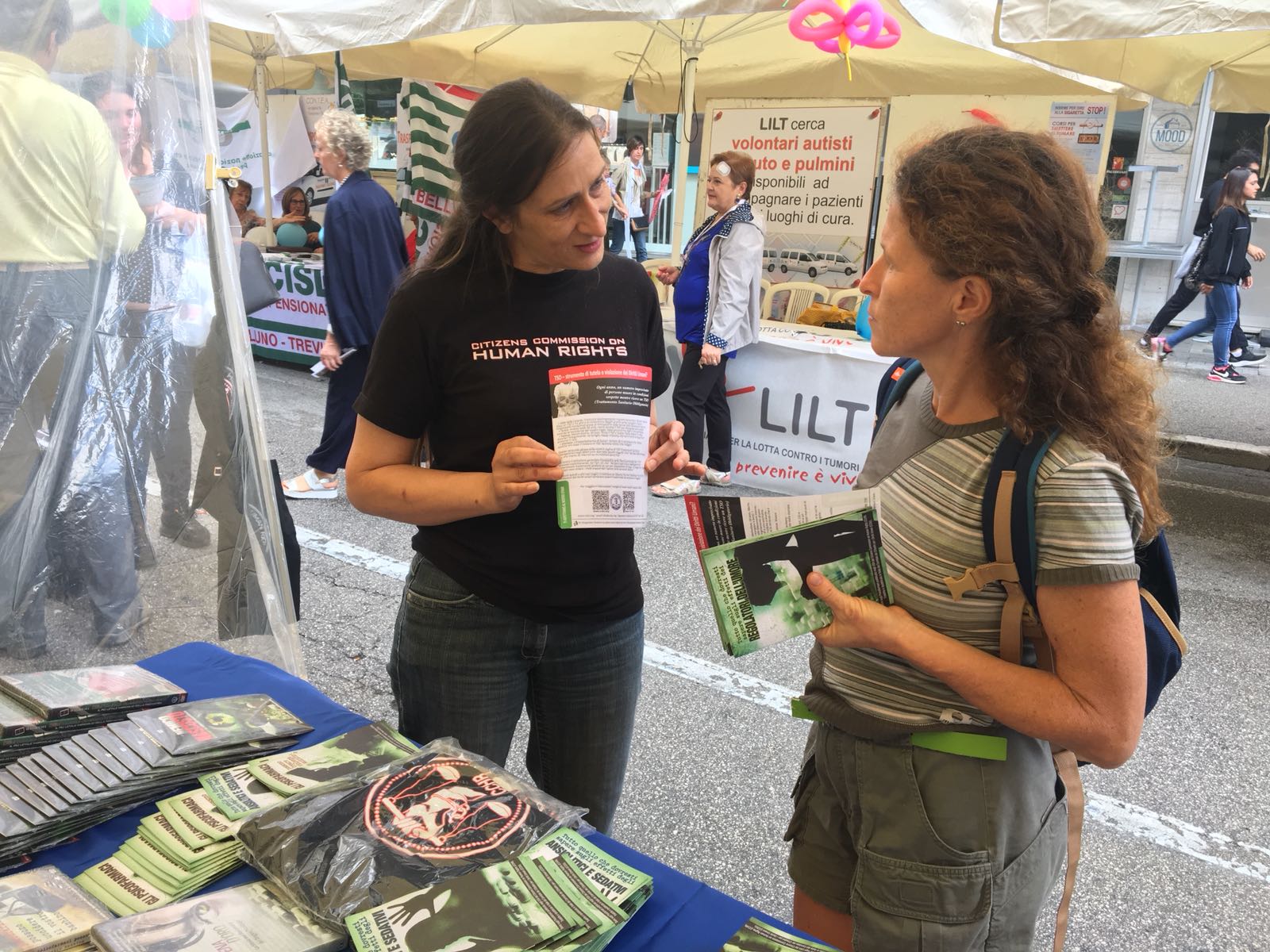 I VOLONTARI DEL CCDU PORTANO LE GIUSTE INFORMAZIONI SUL TSO A CONEGLIANO