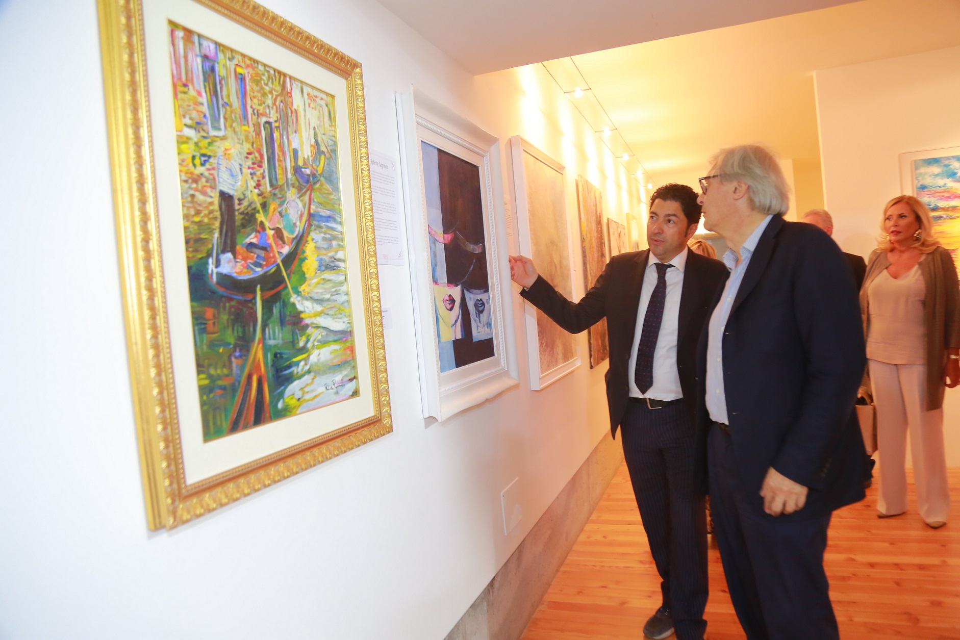 Sgarbi a Venezia: sorprendente inaugurazione con tanti vip e artisti