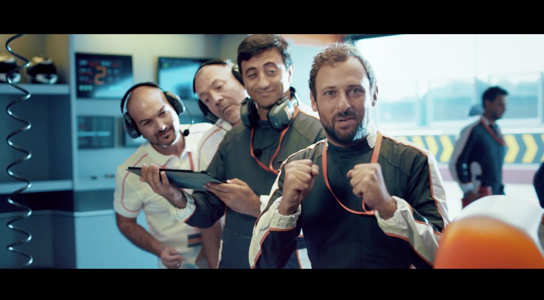 Facile.it va torna on air con lo spot “SONO GIA’ SU DI GIRI!”