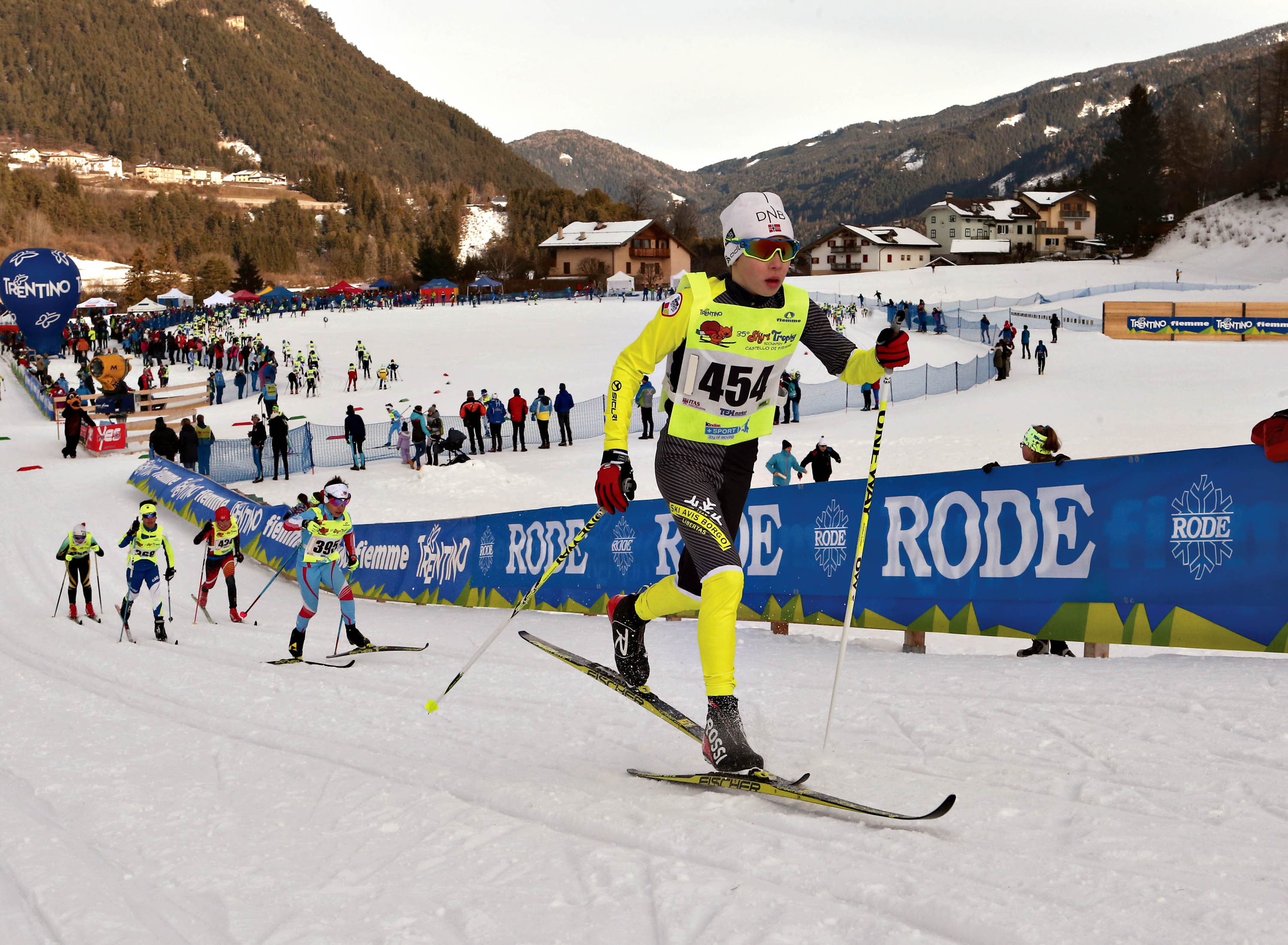 SKIRI TROPHY: G.S. CASTELLO AL LAVORO. KINDER PREMIA LO SCOIATTOLINO FIEMMESE