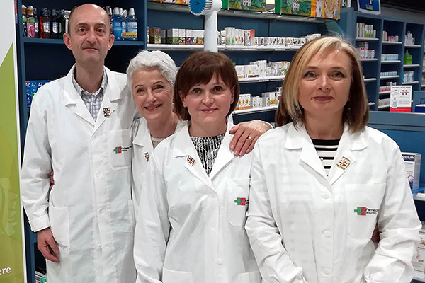 Otto giornate in farmacia con i volontari di Telethon