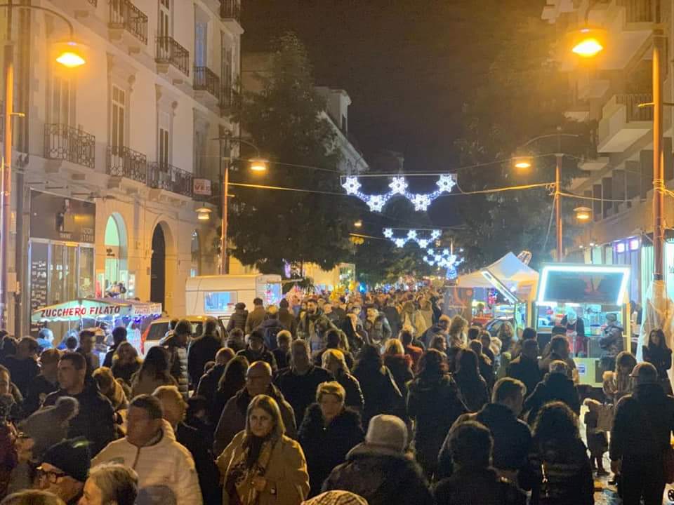  Notte Bianca a Caserta: 40.000 persone hanno affollato il centro storico cittadino