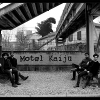   MOTEL KAIJŪ  - “FAMILY COMPUTER”