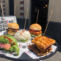 East Market Diner torna con “5 Burgers”