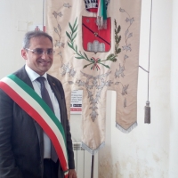 Brusciano: Grande partecipazione popolare alla Festa di Ringraziamento del neoeletto Sindaco Avv. Peppe Montanile  in Piazza XI Settembre. (Scritto da Antonio Castaldo)