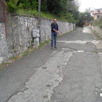 De Pierro denuncia degrado strade a Roccagiovine