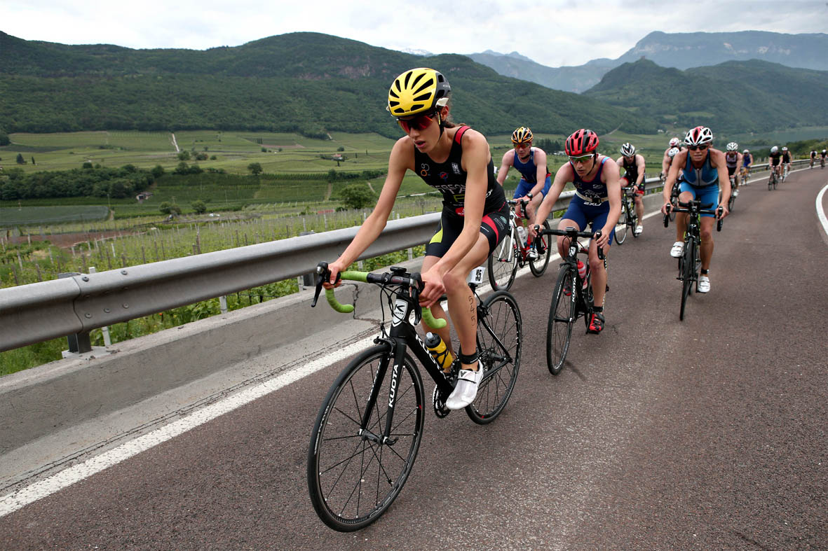 TRIATHLON DEL LAGO DI CALDARO ANCHE SU… PEDALÒ. STEGER E DORNAUER “COPPIA ILLUSTRE”