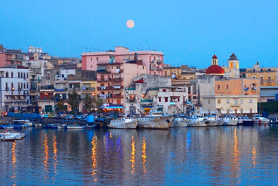 A Torre del Greco molti giorni di spettacoli sul femminismo