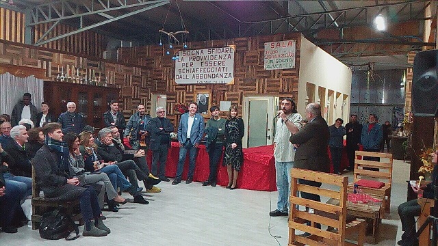 Napoli: La Festa per i 20 anni di Banca Etica le cui attività di economia e finanza sono al servizio della società. (Scritto da Antonio Castaldo)