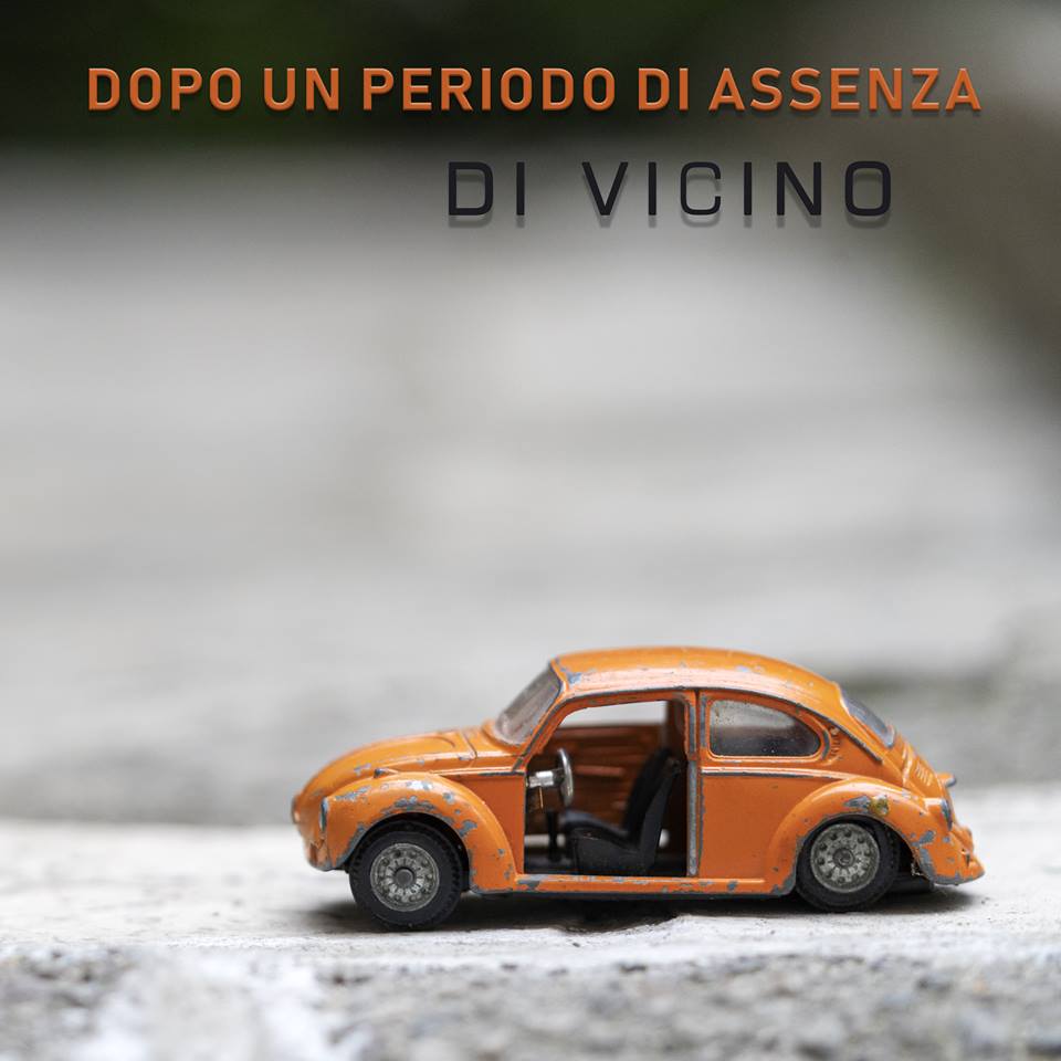 Di Vicino in radio con il singolo “Guardandosi allo specchio”, primo estratto dall’ album “Dopo un periodo di assenza”