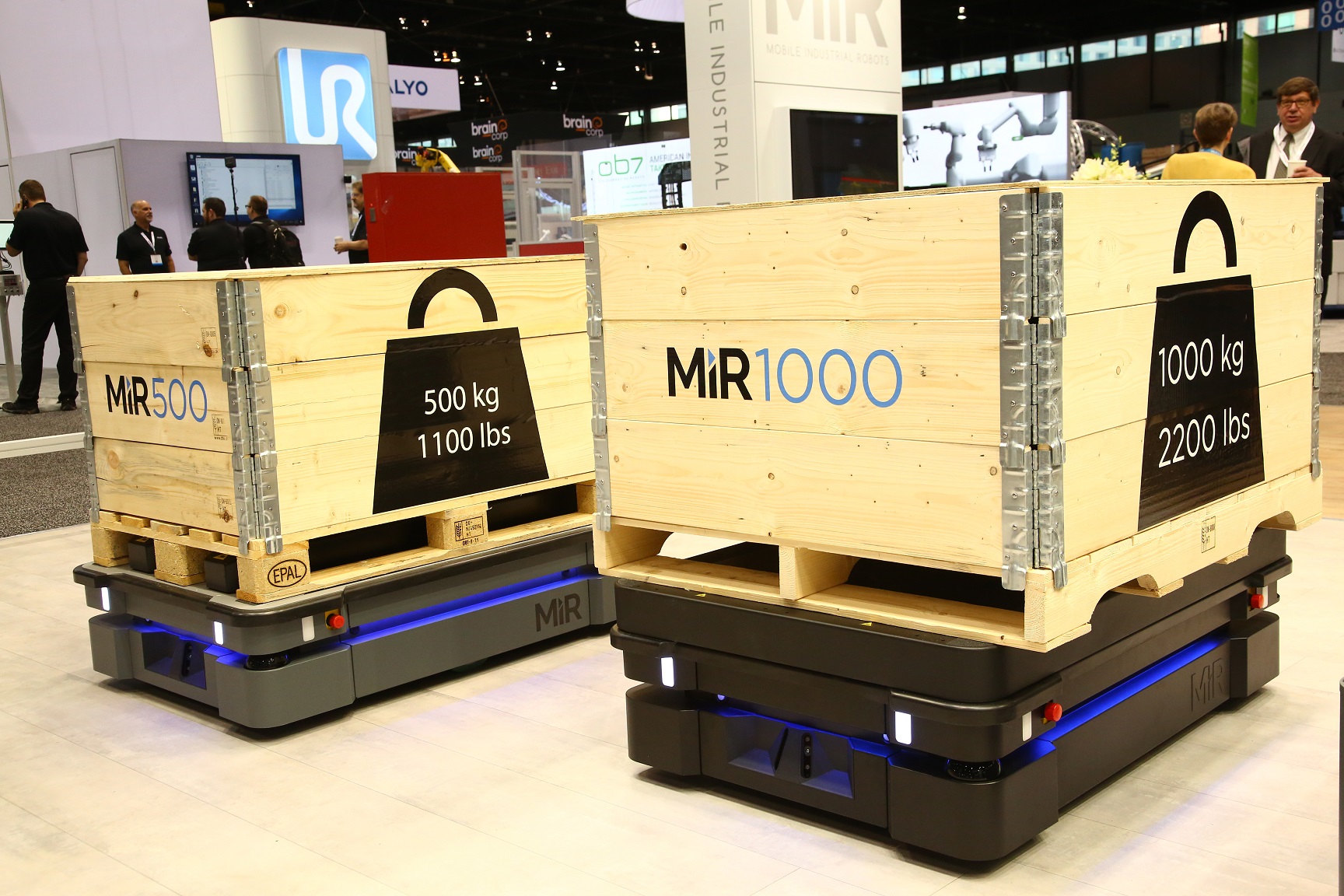 Mobile Industrial Robots presenta MiR1000: trasporto di carichi pesanti e pallet fino a una tonnellata e primo sistema di navigazione dell’intera flotta basato sull’IA