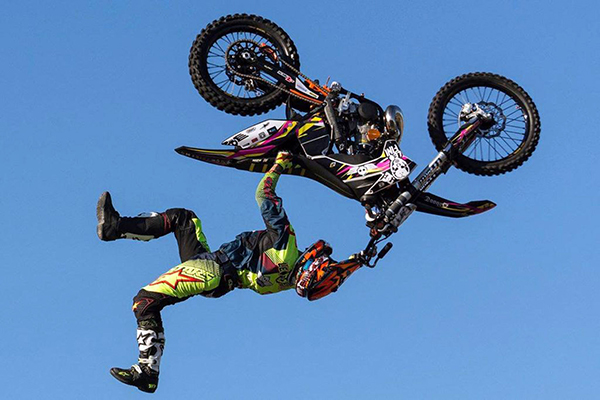 La mototerapia in piazza a Castiglion Fiorentino