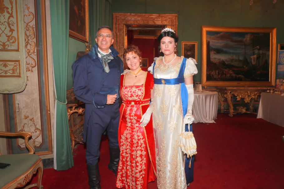 Si è svolto lo Spring Regency Ball organizzato dalla Compagnia Nazionale di Danza Storica. Ospite della serata l’attrice Jennifer Mischiati