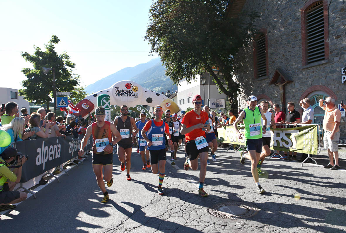 LA STELVIO MARATHON SI FA IN QUATTRO. 20 GIORNI ALLA CORSA SUL LEGGENDARIO PASSO