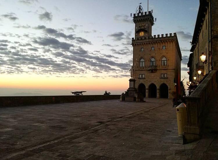 LE STARS DEL WEDDING BRILLANO SOTTO IL CIELO DI SAN MARINO