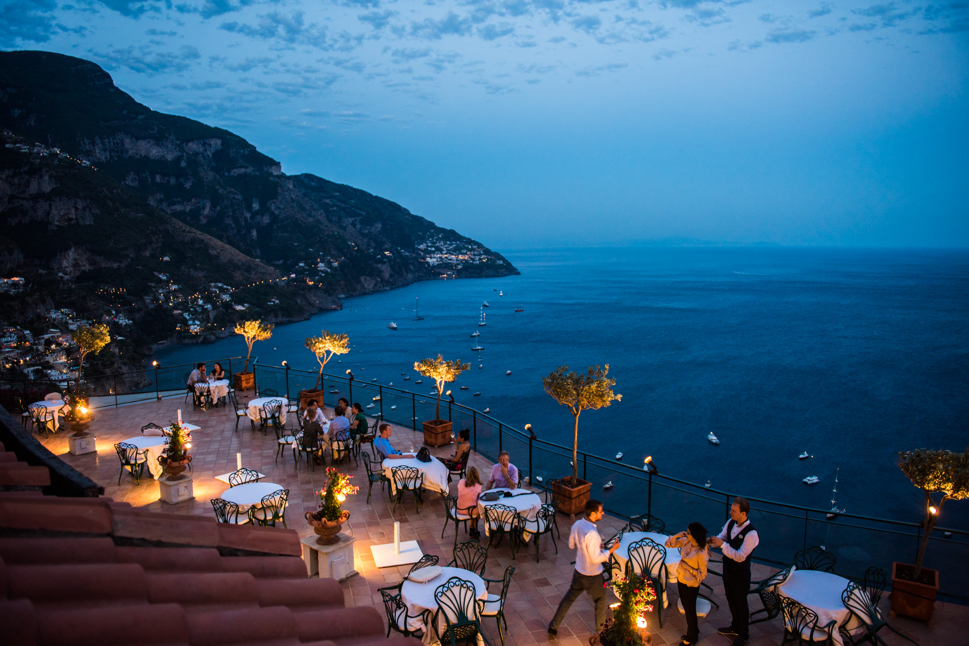 Ferragosto a Le Agavi di Positano, 3 giorni di festa tra musica, cibo e fuochi d’artificio dal 13 agosto