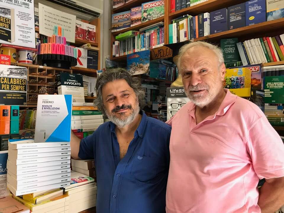 I LIBRI NON VANNO IN VACANZA: RENATO FEDERICI PUBBLICA IL NUOVO VOLUME “RIVOLTE E RIVOLUZIONI” 