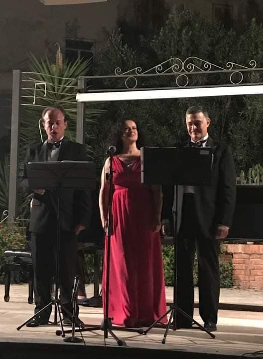 Altro grande successo per il Trio lirico De Maio Lupoli al Giardino di Palazzo del Trono di Cetraro (Cs)