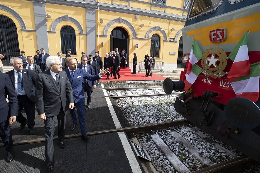 - Pietrarsa i 180 Anni della Ferrovia Napoli-Portici. (Scritto da Antonio Castaldo)