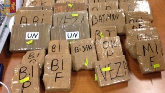 Il traffico internazionale di droga verso l’Europa passa dall’Olanda, dove la marijuana è legale