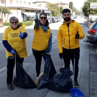  I MINISTRI VOLONTARI DI SCIENTOLOGY RIPULISCONO ALCUNE VIE DEL QUARTIERE DI SAN GREGORIO