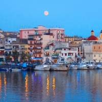 A Torre del Greco molti giorni di spettacoli sul femminismo