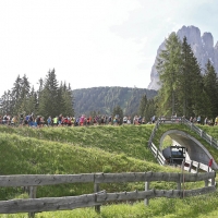 DOLOMITES SASLONG TRA LE DOLOMITI UNESCO. ALL’ASSALTO DEI 300 PETTORALI RIMANENTI