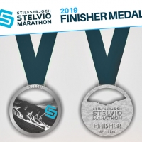 MEDAGLIA FINISHER PER TUTTI SUL “MAGIC PASS” STELVIO MARATHON IMMERSA NEL PARCO NAZIONALE