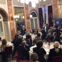 Il giornalista Ferruccio De Bortoli protagonista della Conviviale Interclub del Rotary dello scorso 2 aprile a Novara