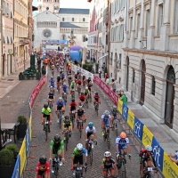 QUOTE LEGGENDARIE IN SCADENZA ALLA “CHARLY GAUL”. SALITA MITICA IN TOUR SULLE STRADE DEI CAMPIONI