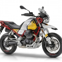 Moto Guzzi V85 TT (2019) - Enduro e carattere