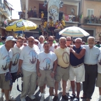 - Brusciano Saluto alla Festa del Giglio di East Harlem N. Y. per Sant’Antonio di Padova. (Scritto da Antonio Castaldo)