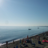 - Calabria: Crucoli, forza del mare, resistenza degli uomini, riscatto della cultura, bellezza dell’estate. (Scritto da Antonio Castaldo)