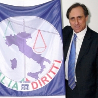 Antonello De Pierro assalito su web da migliaia di utenti di destra dopo innocuo post