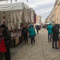 Senigallia: prevenzione alla droga  al mercato 