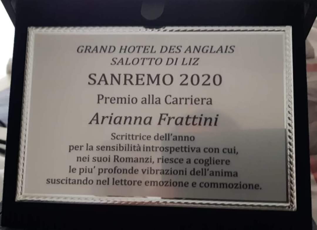 AD ARIANNA FRATTINI IL PREMIO ALLA CARRIERA A SANREMO COME SCRITTRICE DELL'ANNO